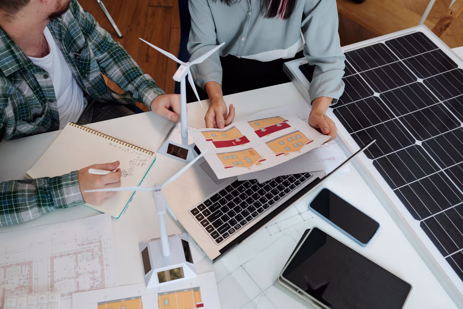 Análisis técnico de factura eléctrica para identificar ahorro energético